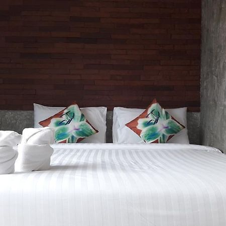 Moment House Hua Hin Ostello Esterno foto