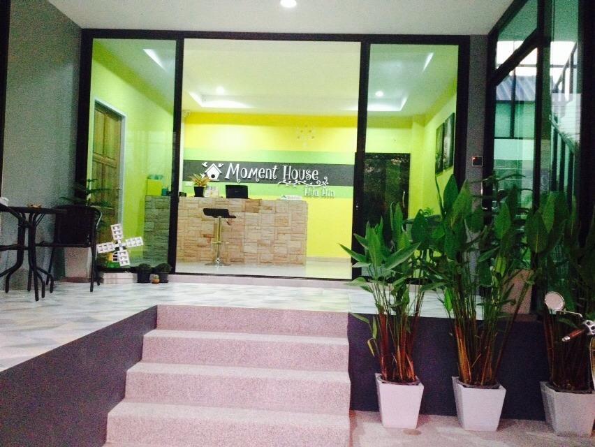 Moment House Hua Hin Ostello Esterno foto