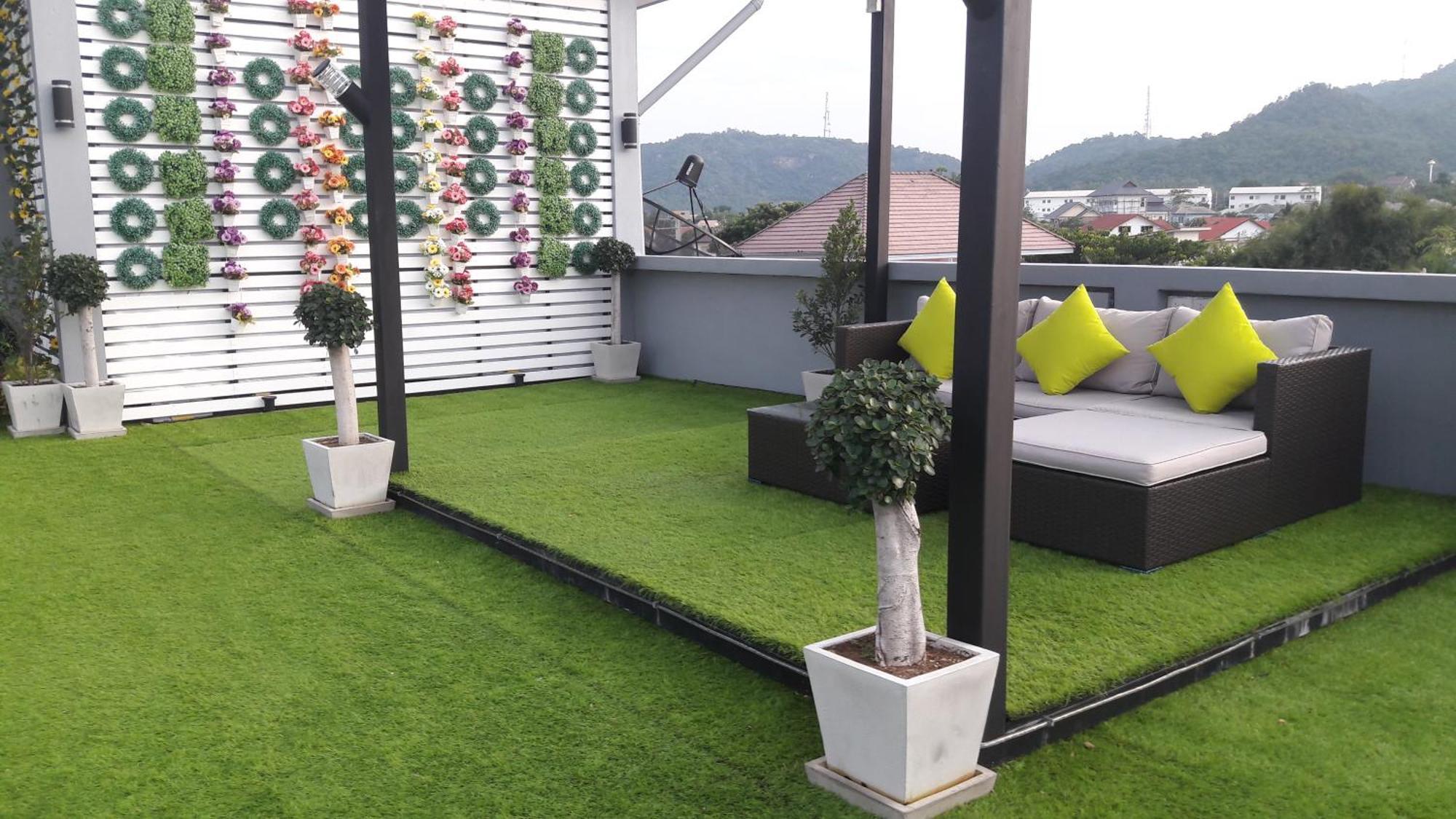 Moment House Hua Hin Ostello Esterno foto