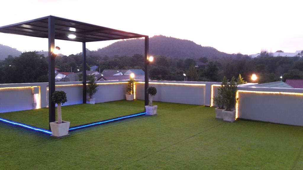 Moment House Hua Hin Ostello Esterno foto