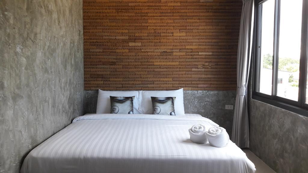 Moment House Hua Hin Ostello Esterno foto