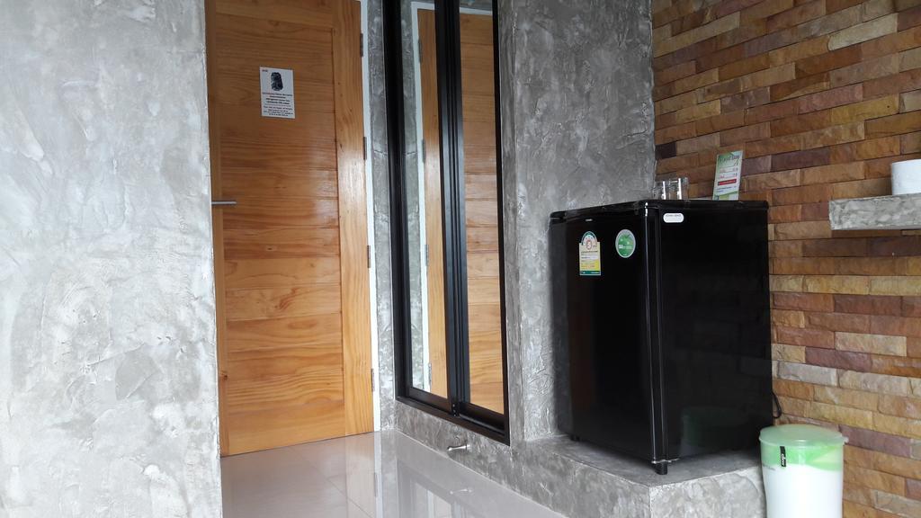 Moment House Hua Hin Ostello Esterno foto